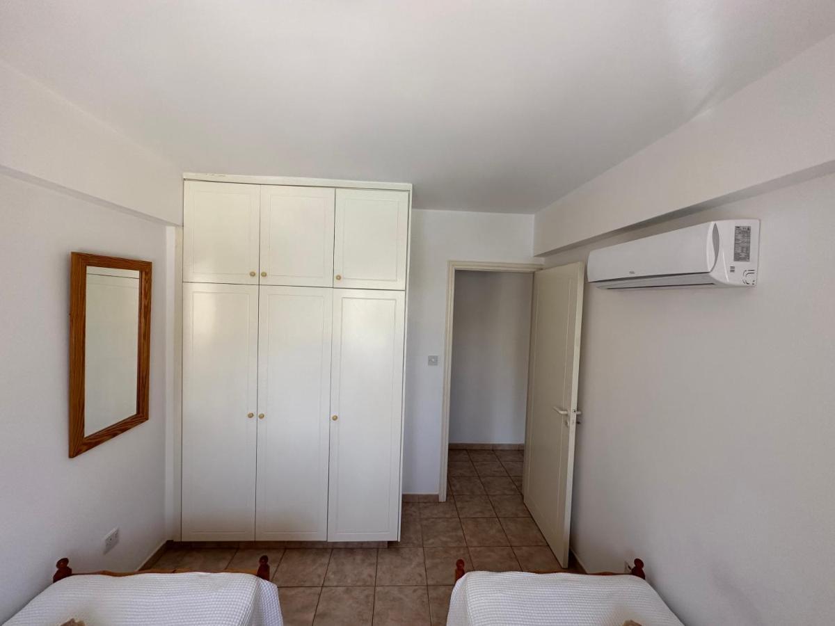 Kato Paphos Apartment Esterno foto